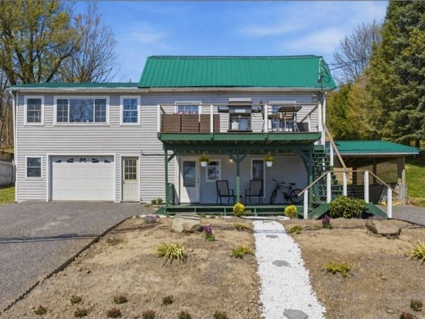 1562 W Lake Rd , Penn Yan, NY 14527