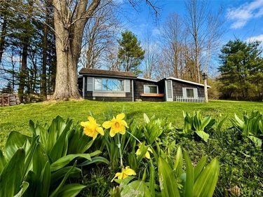 4016 East Road , Cazenovia, NY 13035