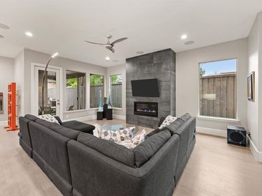 6811 Del Norte Lane, Dallas, TX 75225