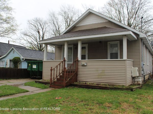 2421 S Rundle Avenue, Lansing, MI 48910