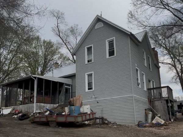 17656 Gardners Lane, Dubuque, IA 52001