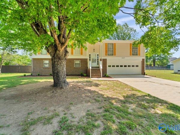 1407 Longbrook Drive NE, Cullman, AL 35055