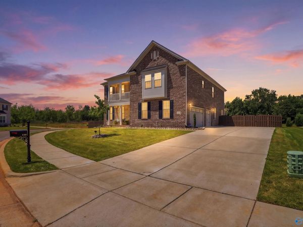 8129 SW Tupelo Gum Trace, Huntsville, AL 35802
