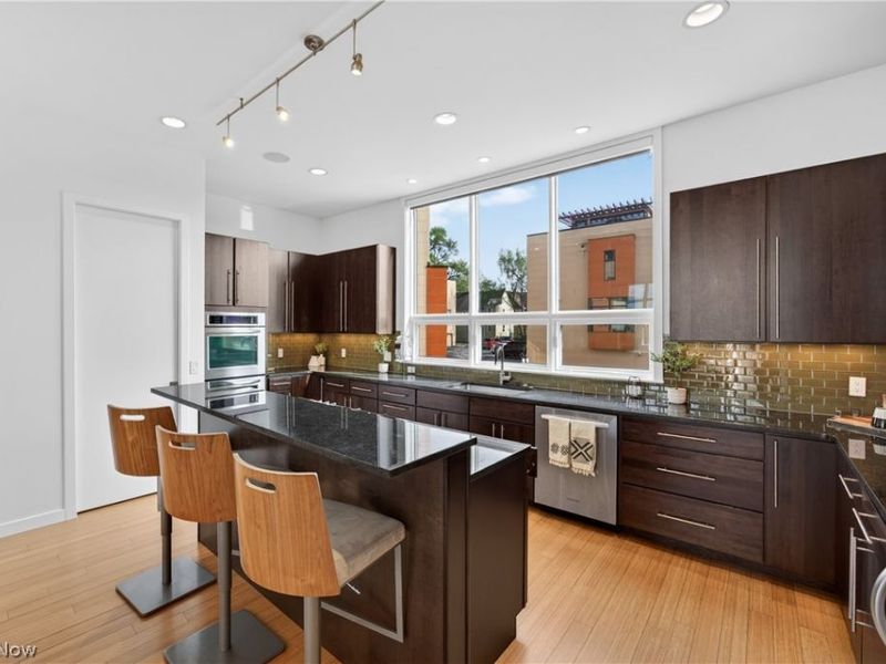 1840 Coltman Road, Cleveland, OH 44106 Photo 12