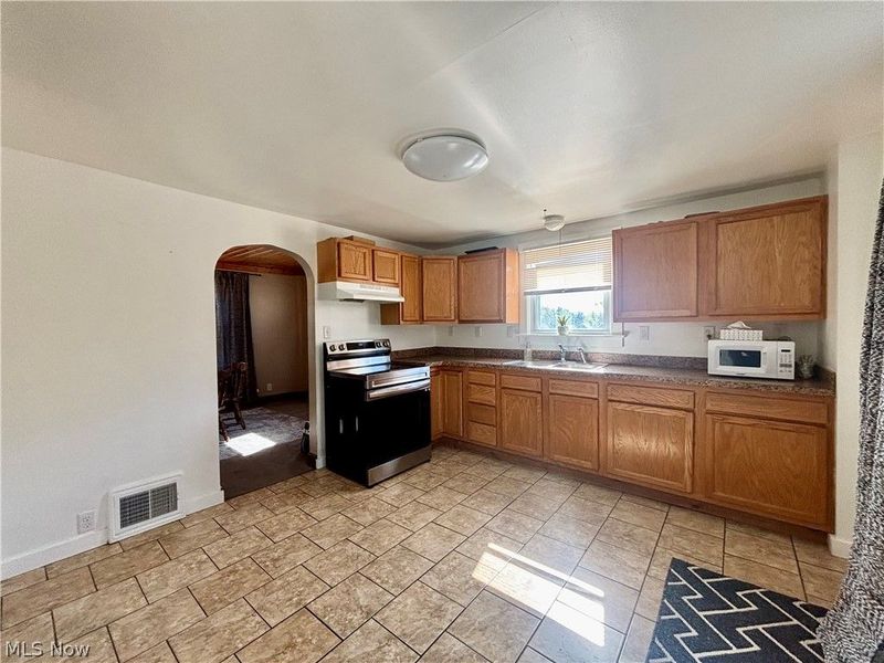 8454 Windham Street, Garrettsville, OH 44231 Photo 3