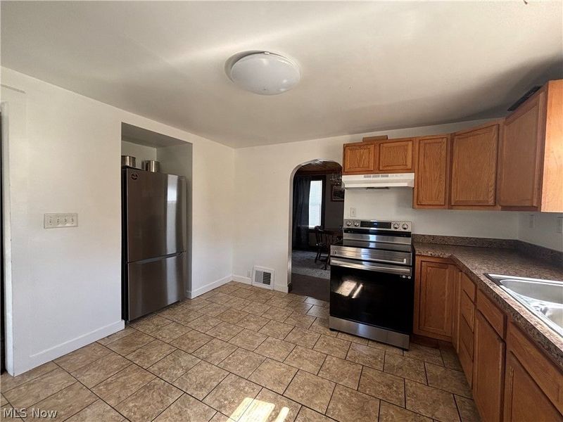 8454 Windham Street, Garrettsville, OH 44231 Photo 6