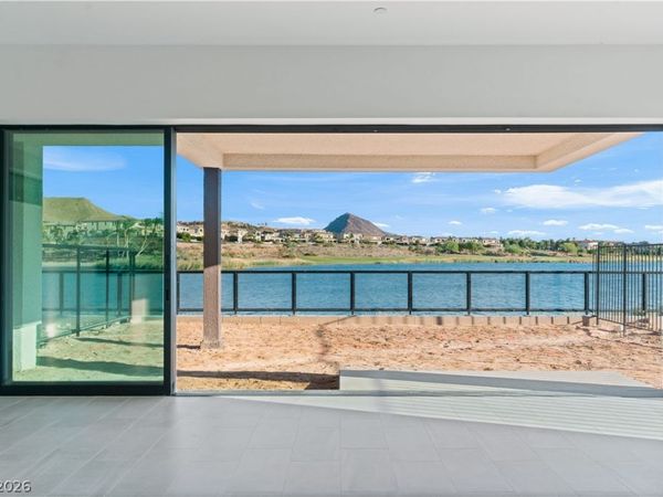 66 Lakefront Drive , Henderson, NV 89011