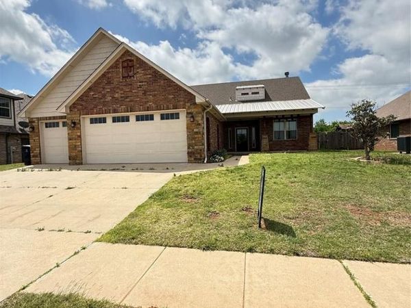 11424 NW 109th Street, Yukon, OK 73099