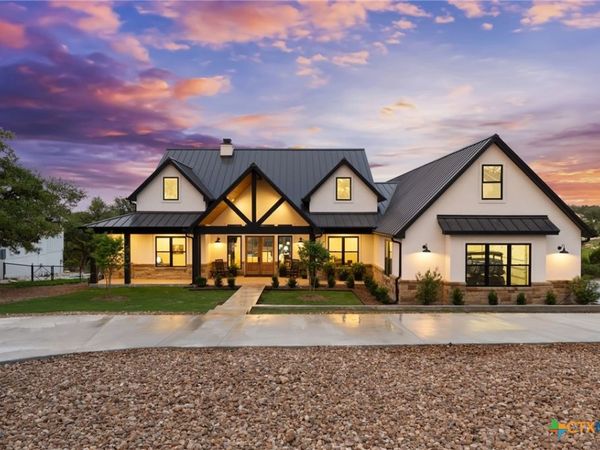 375 Iron Hill , New Braunfels, TX 78132