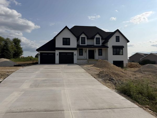 7184 Pfeil Bend Road, Sun Prairie, WI 53590
