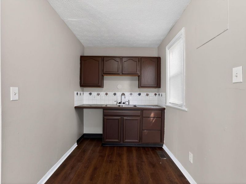 446 S Powell Avenue , Columbus, OH 43204 Photo 22