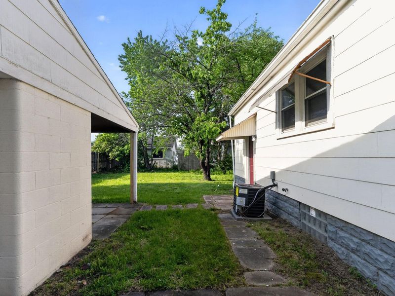 821 Ruby Avenue , Columbus, OH 43227 Photo 8