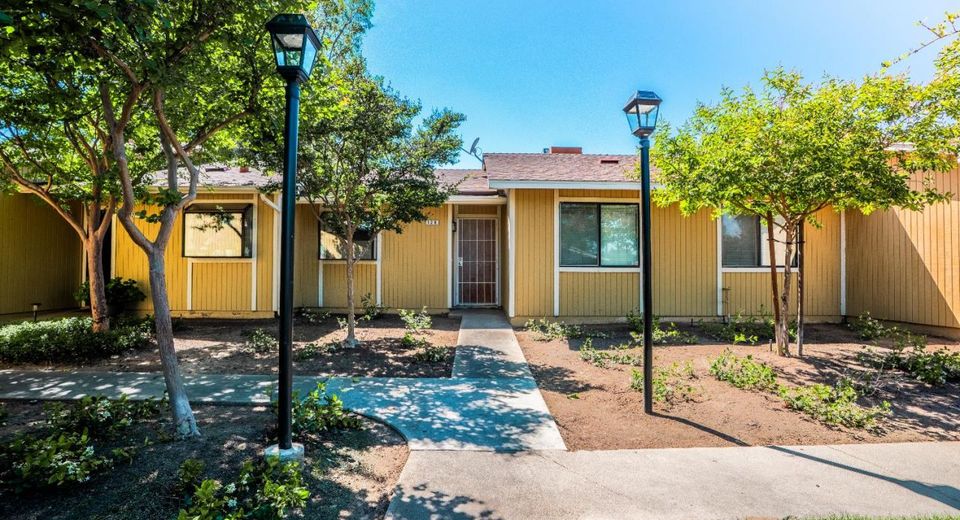 4885 N Backer Ave #128, Unit 128, Fresno, CA 93726 Photo
