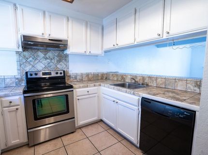 4885 N Backer Ave #128, Unit 128, Fresno, CA 93726 Photo