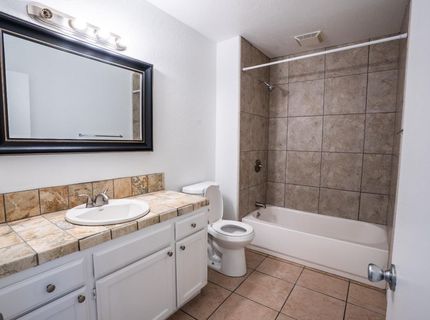 4885 N Backer Ave #128, Unit 128, Fresno, CA 93726 Photo