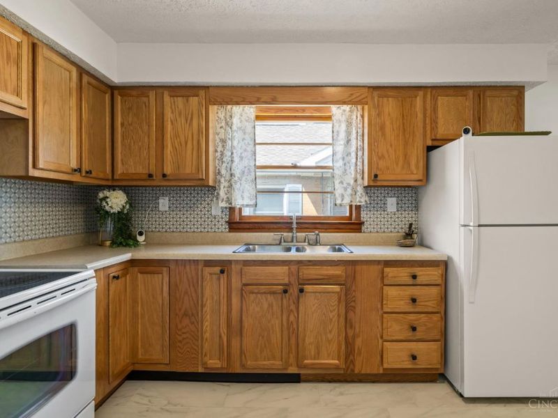 10 Forest Glen Drive, Middletown, OH 45042 Photo 13