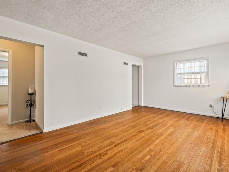 10 Forest Glen Drive, Middletown, OH 45042 Photo 8