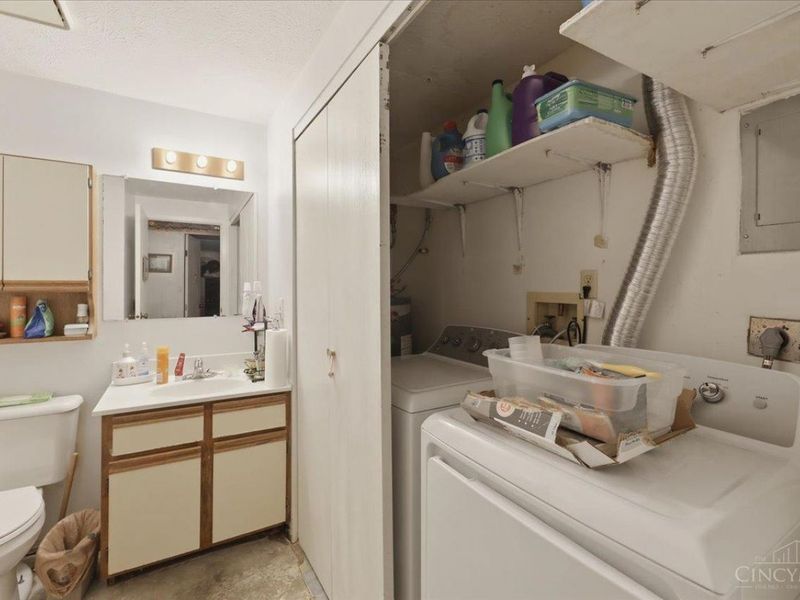 2435 Montana Avenue, Unit 11, Cincinnati, OH 45211 Photo 14