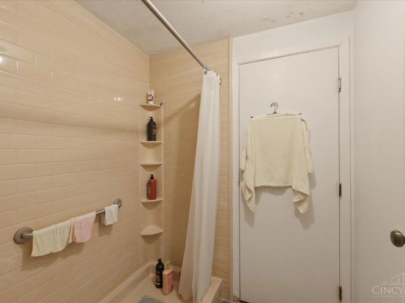 2435 Montana Avenue, Unit 11, Cincinnati, OH 45211 Photo 17