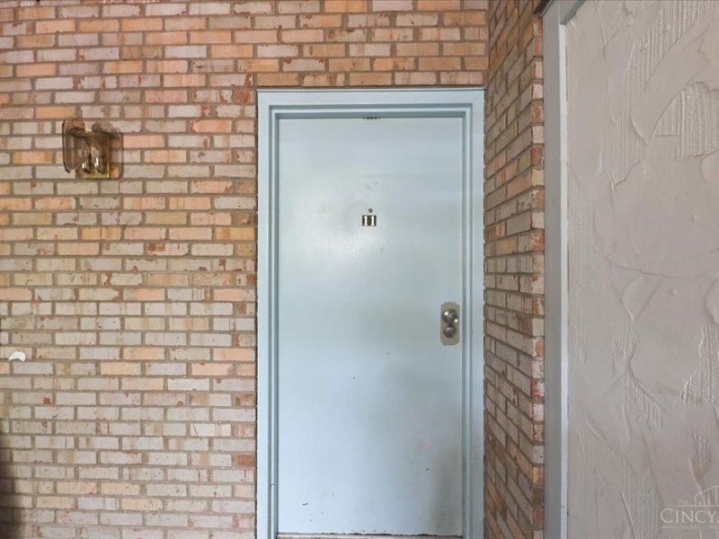 2435 Montana Avenue, Unit 11, Cincinnati, OH 45211 Photo 5