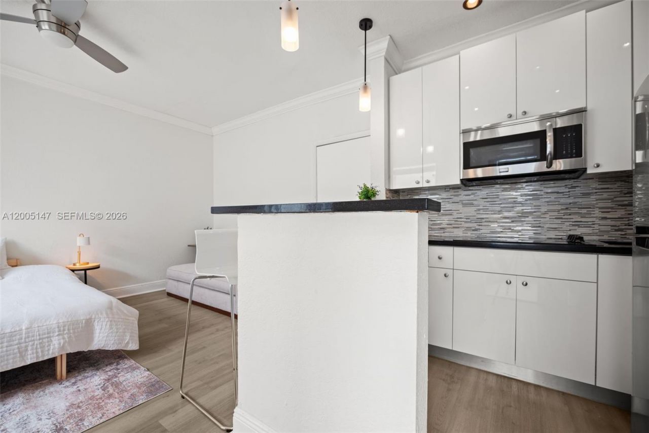 119 Menores Ave, Unit 7A, Coral Gables, FL 33134 Photo