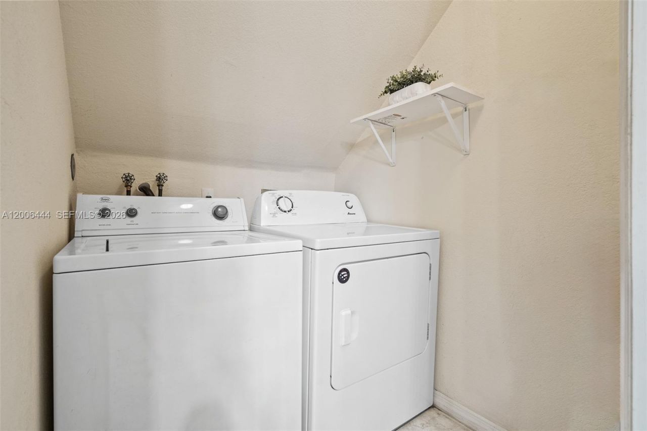 627 E Mowry Ct, Homestead, FL 33030 Photo