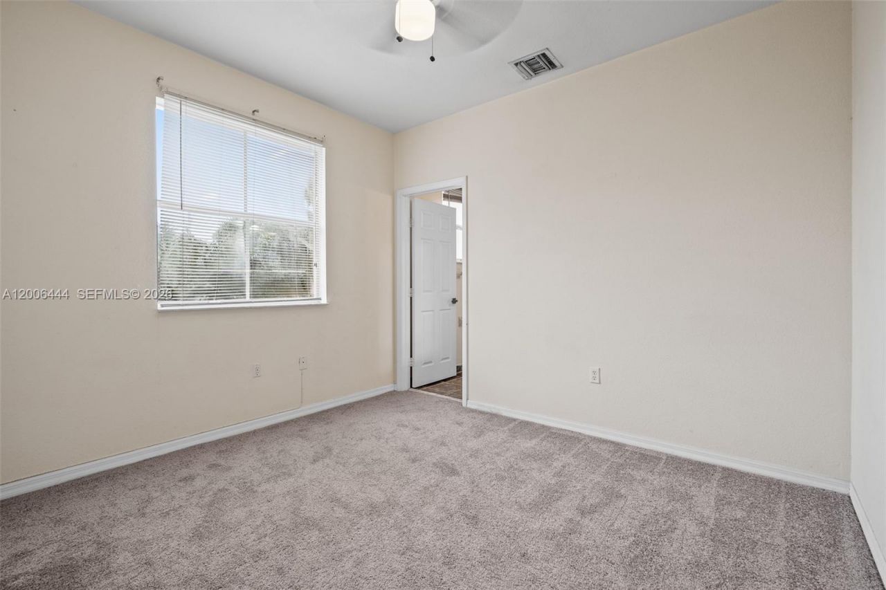 627 E Mowry Ct, Homestead, FL 33030 Photo