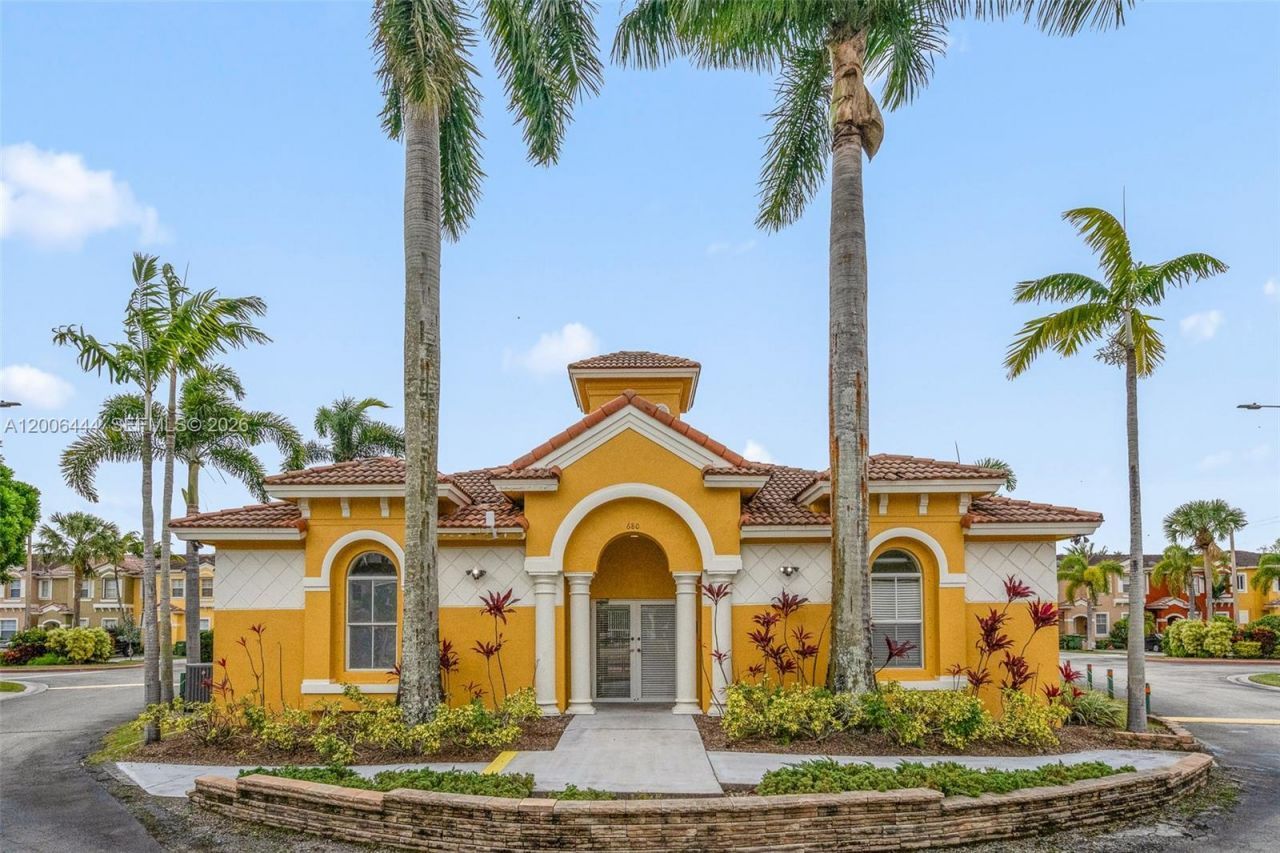 627 E Mowry Ct, Homestead, FL 33030 Photo