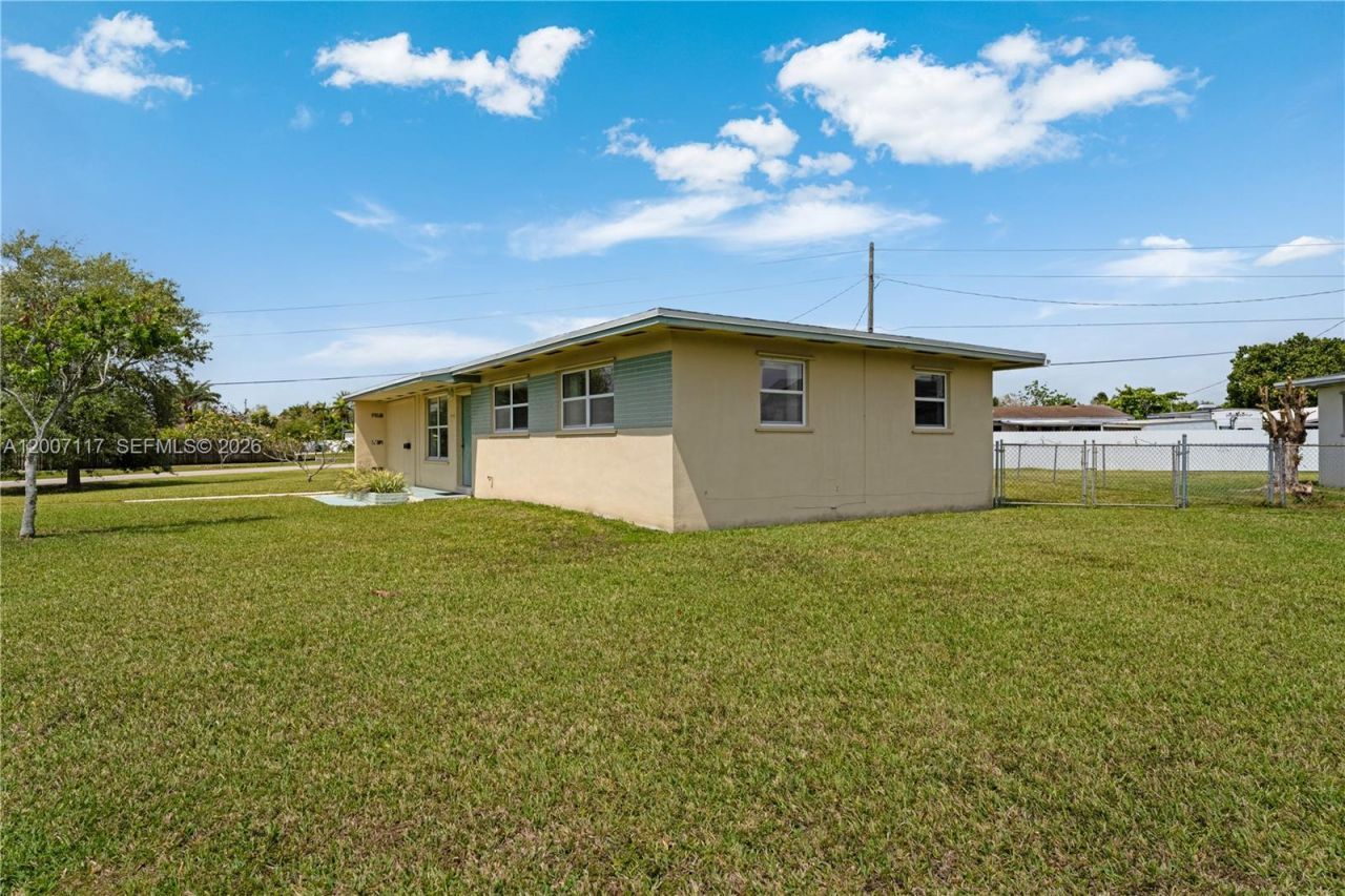 19930 Christmas Rd , Cutler Bay, FL 33157 Photo