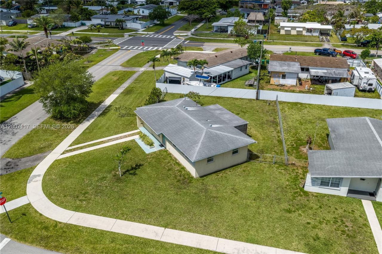 19930 Christmas Rd , Cutler Bay, FL 33157 Photo