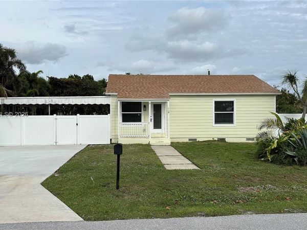 119 SW 8th Ave , Boynton Beach, FL 33435