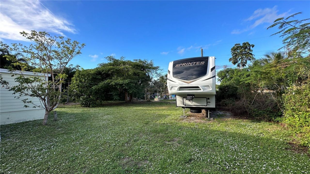 119 SW 8th Ave, Boynton Beach, FL 33435 Photo