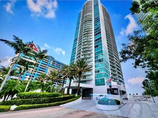 2101 Brickell Ave , Unit 2908, Miami, FL 33129