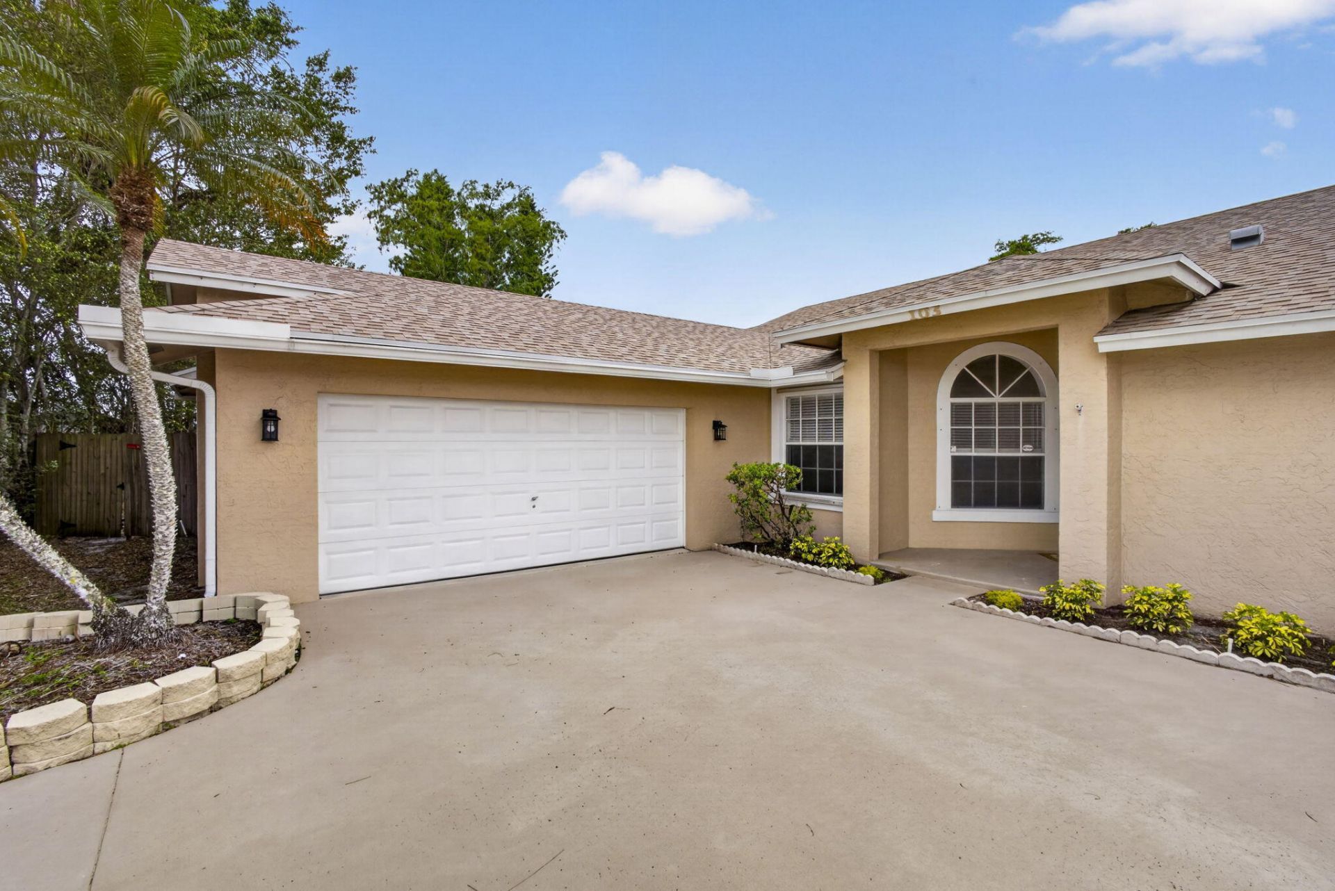 103 Oxford Court, Royal Palm Beach, FL 33411 Photo