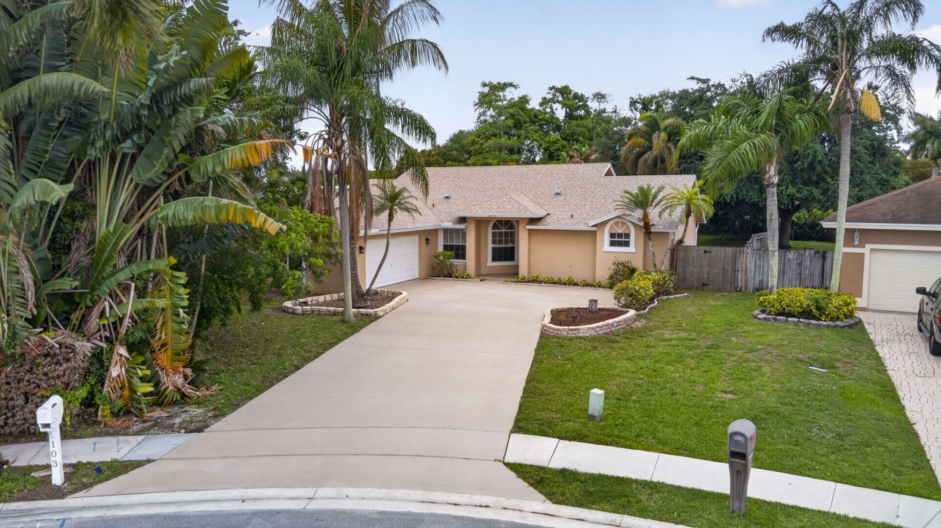 103 Oxford Court, Royal Palm Beach, FL 33411 Photo