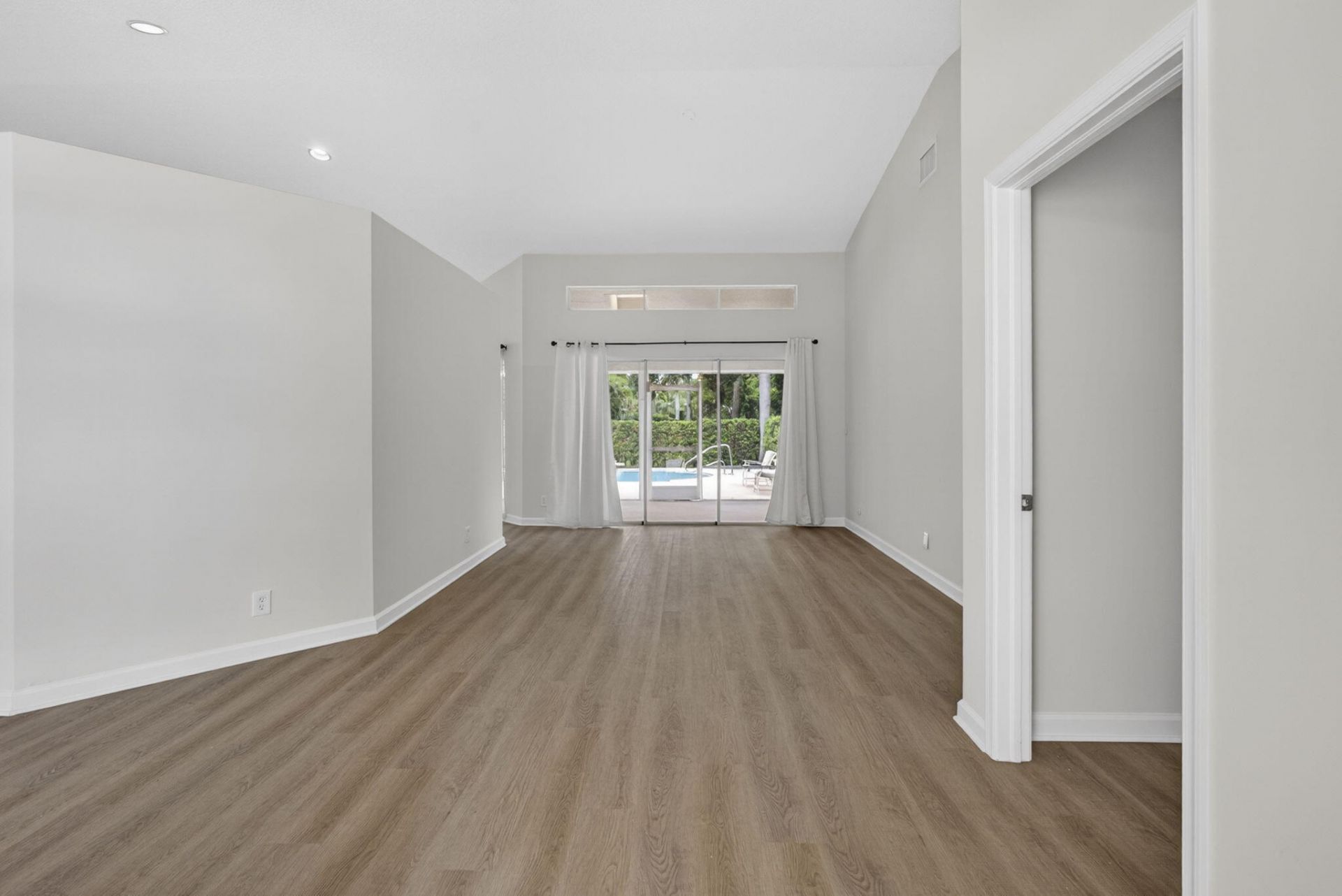 103 Oxford Court, Royal Palm Beach, FL 33411 Photo