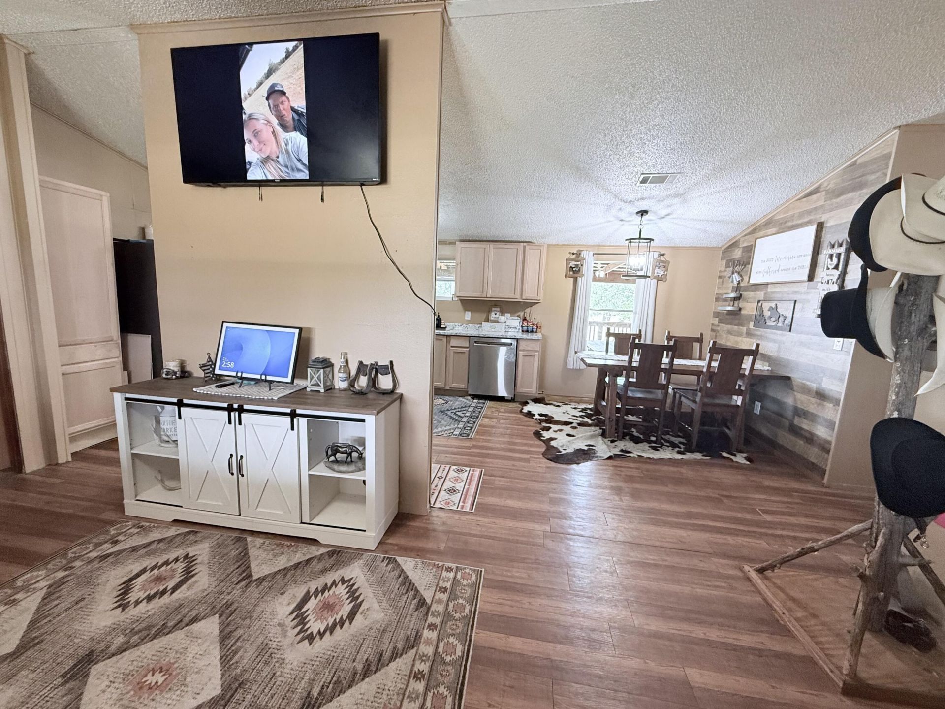 1075 SW Rucks Dairy Road, Okeechobee, FL 34974 Photo