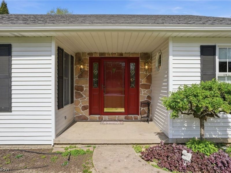 5802 Cambridge Circle, Sandusky, OH 44870 Photo 2