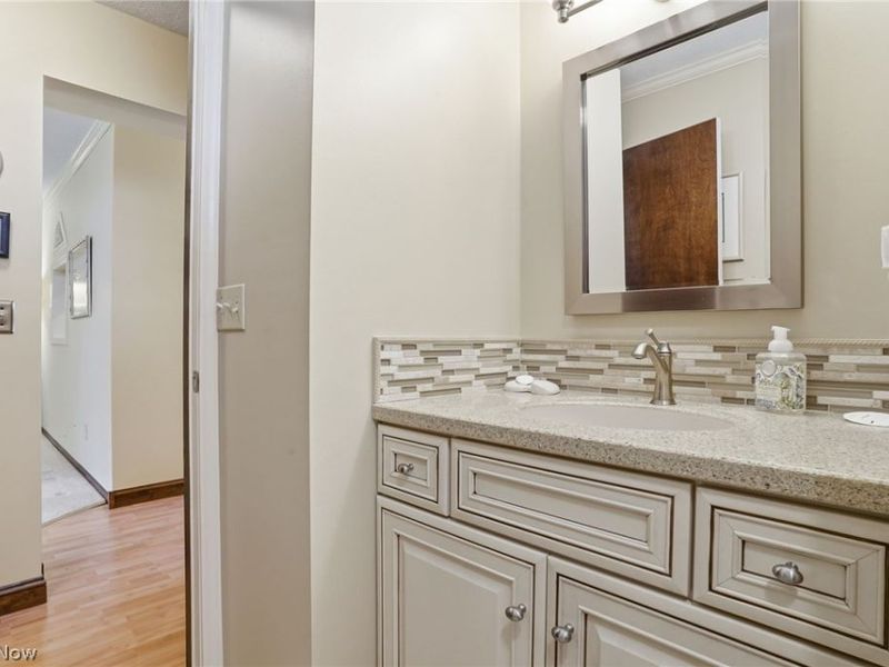 5802 Cambridge Circle, Sandusky, OH 44870 Photo 23