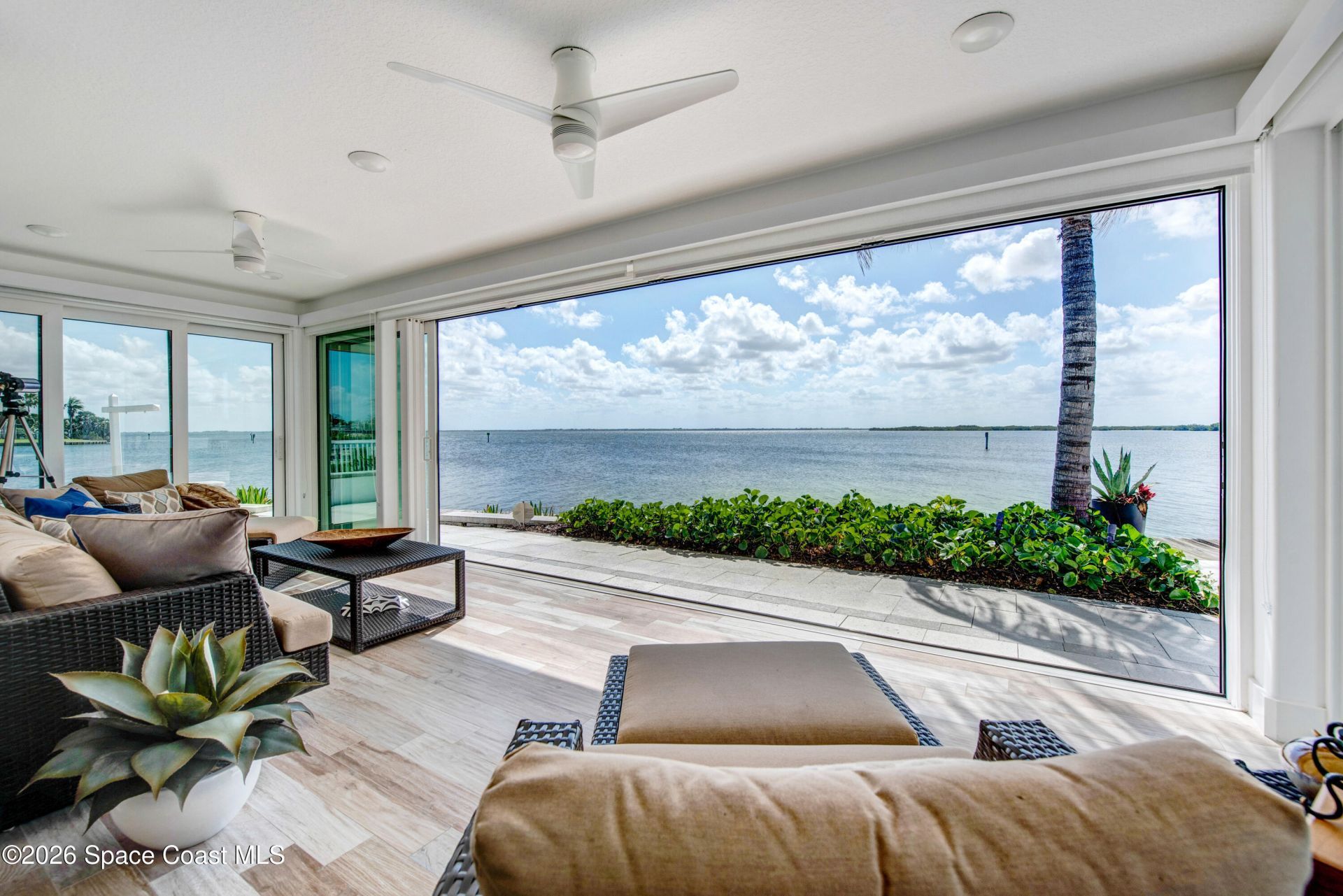 93 W Bay Drive, Cocoa Beach, FL 32931 Photo