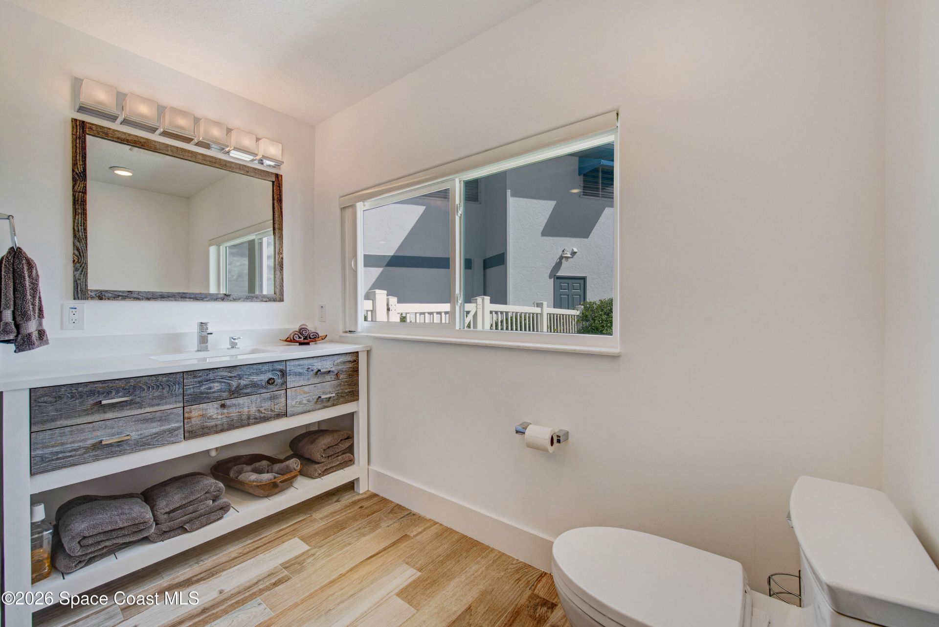 93 W Bay Drive, Cocoa Beach, FL 32931 Photo