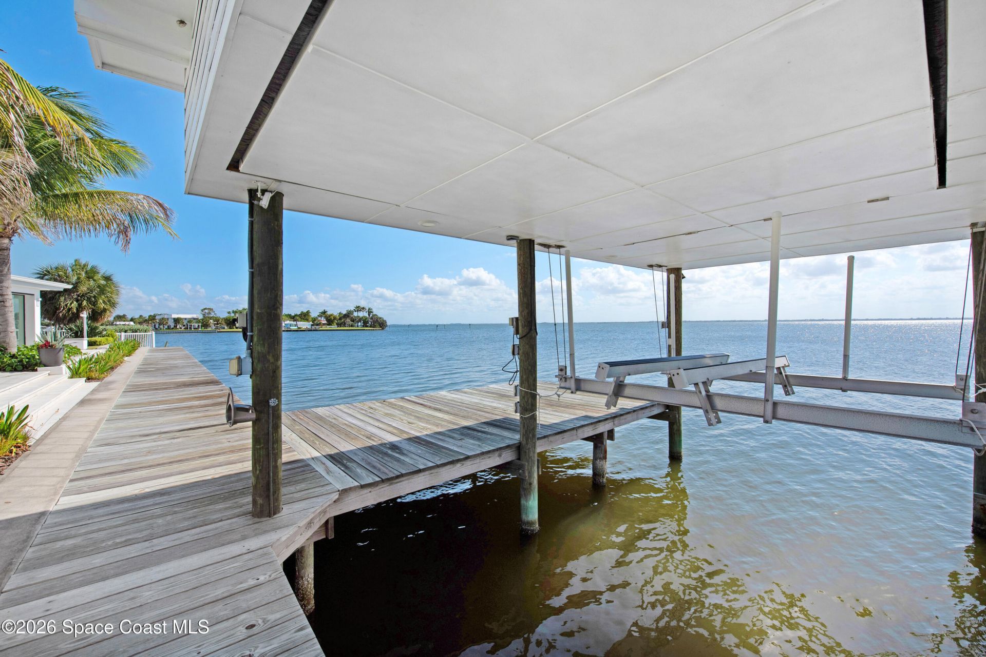 93 W Bay Drive, Cocoa Beach, FL 32931 Photo
