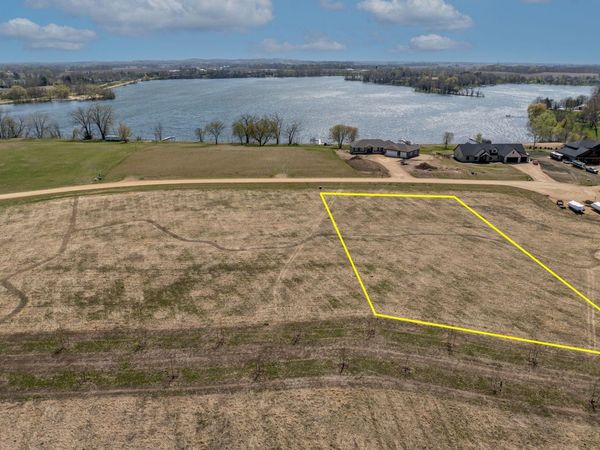 3xxx Lakeview Court, Cleveland, MN 56017