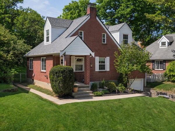 1425 Amsterdam Road, Park Hills, KY 41011