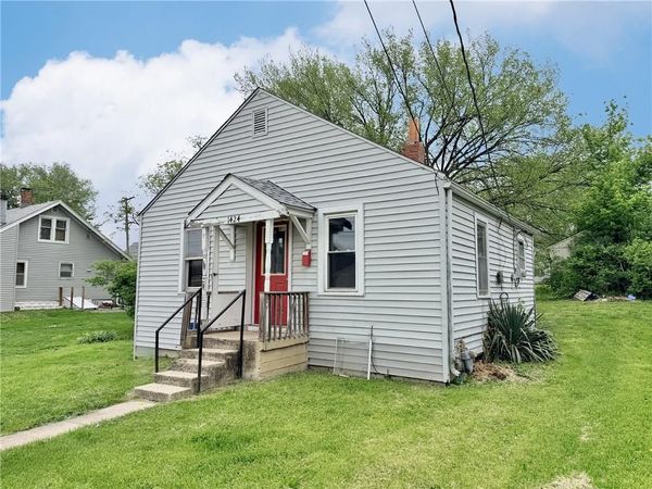 1424 Cedar Street, Trenton, MO 64683