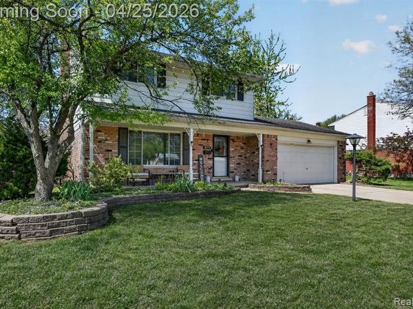 16775 Wayne Road, Livonia, MI 48154