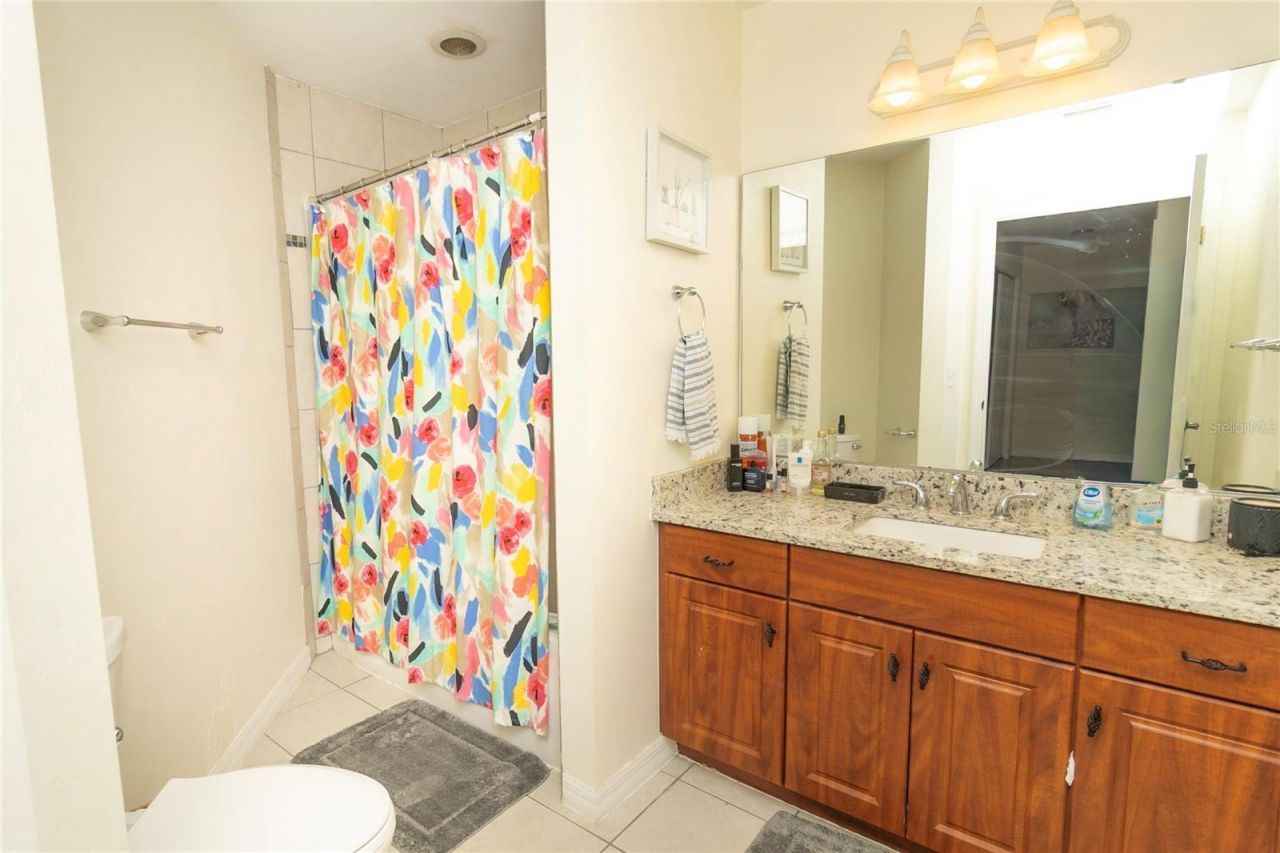 4215 SW 31st Drive, Unit 201, Gainesville, FL 32608 Photo