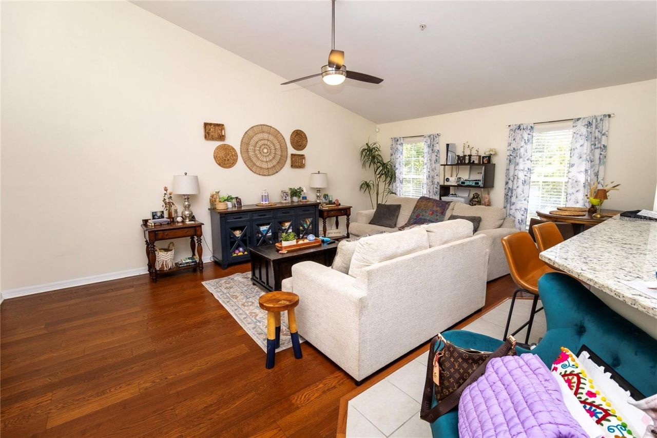 4215 SW 31st Drive, Unit 201, Gainesville, FL 32608 Photo