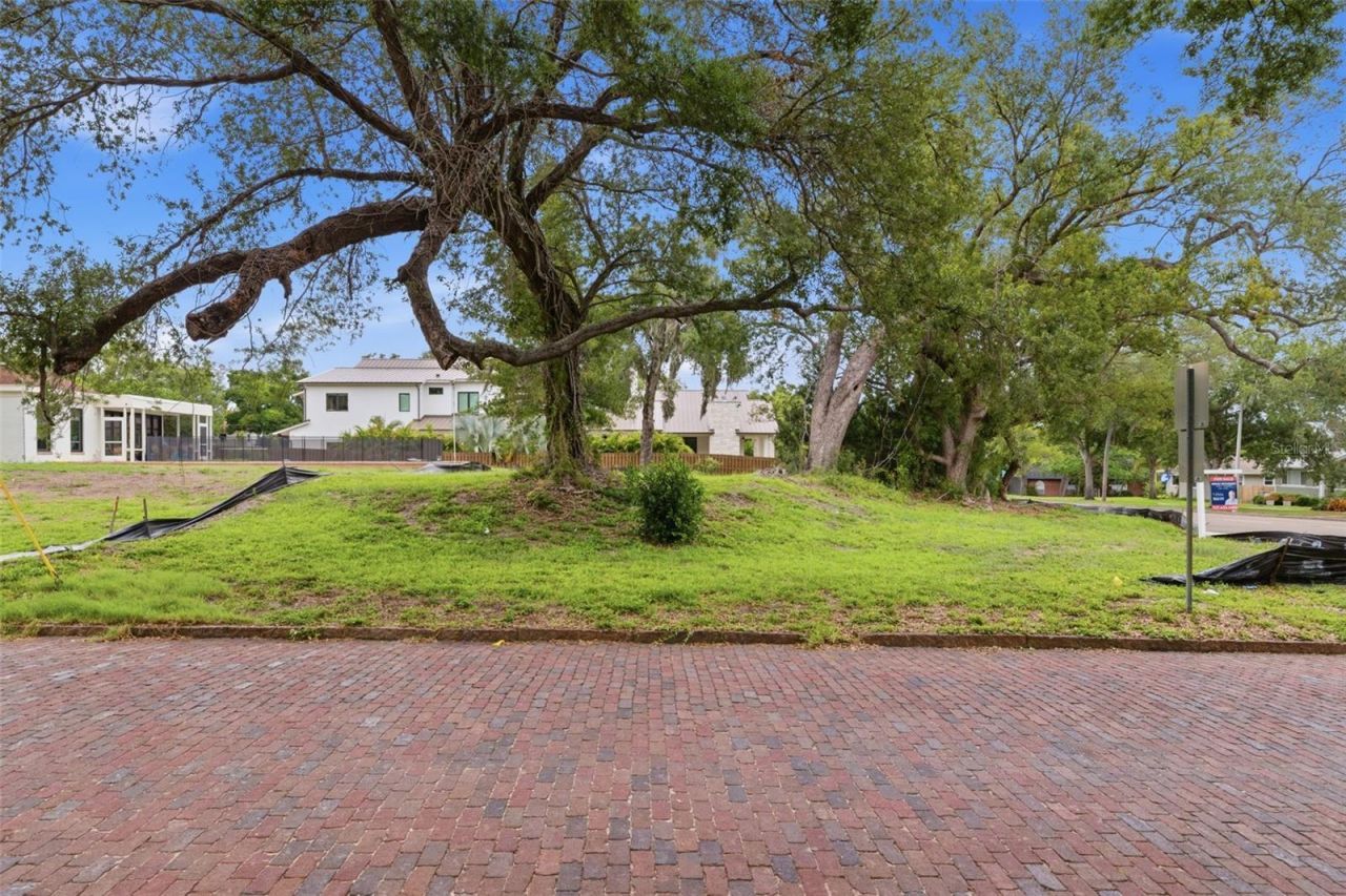 40th Avenue N, Saint Petersburg, FL 33703 Photo
