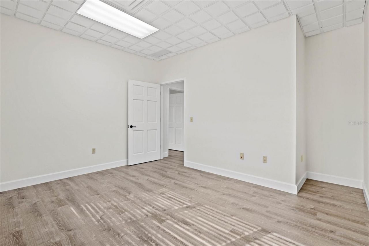 234 N Rhodes Avenue, Unit 105, Sarasota, FL 34237 Photo